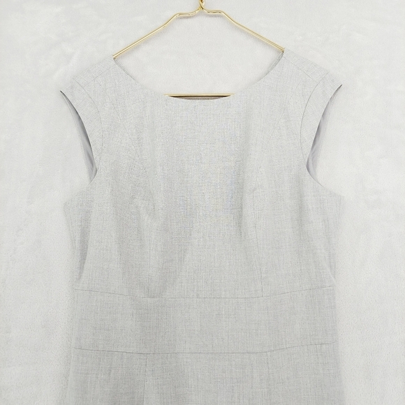 New The Limited Cap Sleeved Crewneck Sheath Dress in Light Grey P6133 - Picture 3 of 8